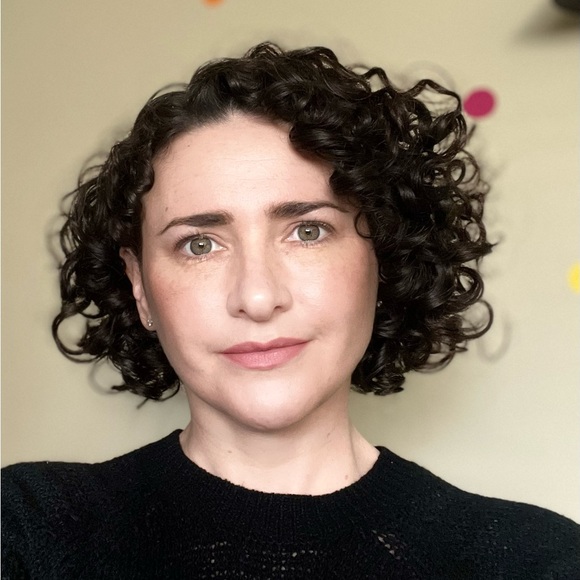 Meet your Posher, Jemma - Picture 2 of 2